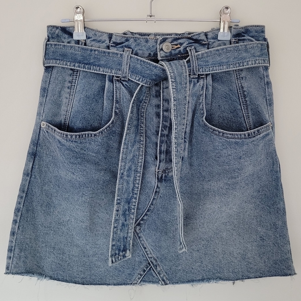 WE THE FREE Paperbag Button Fly Distressed Denim Casual Mini Skirt 26